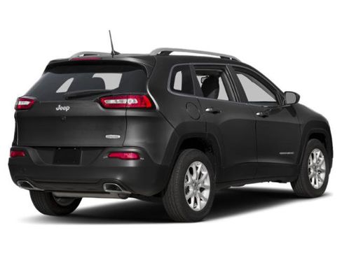 Used 2015 Jeep Cherokee Latitude w/ Comfort/Convenience Group AWD/4WD image 2