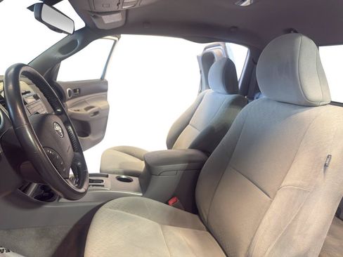 Used 2011 Toyota Tacoma 4x4 Access Cab w/ SR5 Pkg #2 image 18