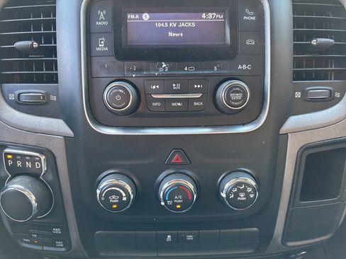 Used 2016 RAM 1500 ST w/ SXT Appearance Group image 14