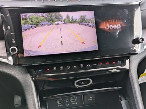 New 2026 Jeep Grand Cherokee Limited AWD/4WD image 25