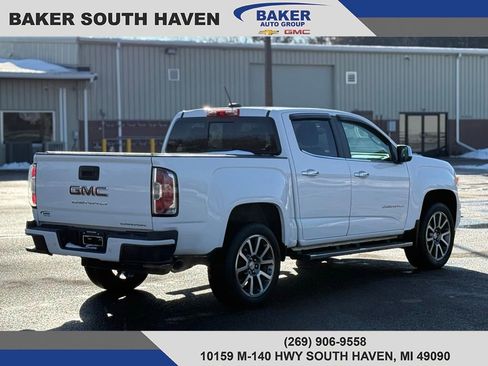 Used 2022 GMC Canyon Denali image 5
