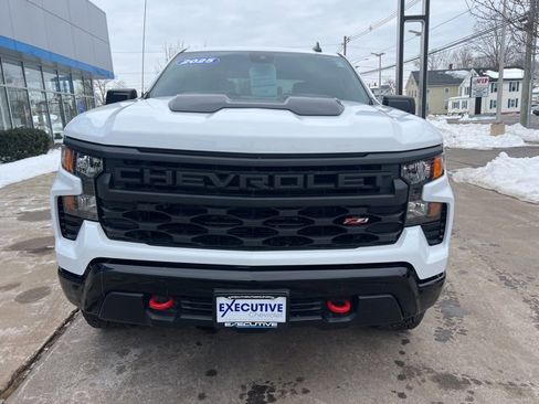 Used 2025 Chevrolet Silverado 1500 Custom Trail Boss image 9