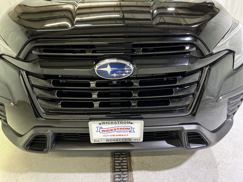 Used 2024 Subaru Ascent Onyx Edition Limited w/ Popular Package Onyx AWD/4WD image 4