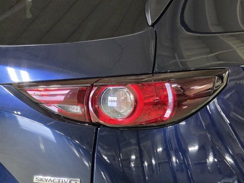 Used 2021 MAZDA CX-5 Touring image 12