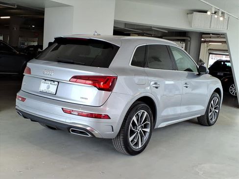Used 2023 Audi Q5 2.0T Premium w/ Convenience Package image 4