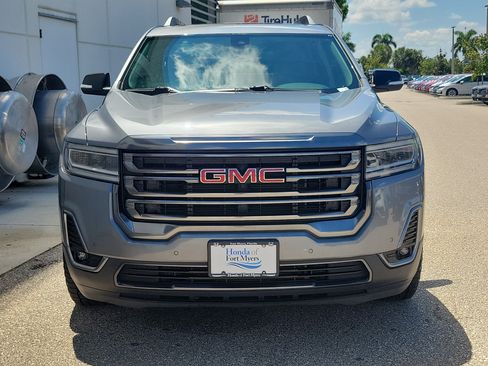 Used 2022 GMC Acadia AT4 w/ Preferred Package AWD/4WD image 2