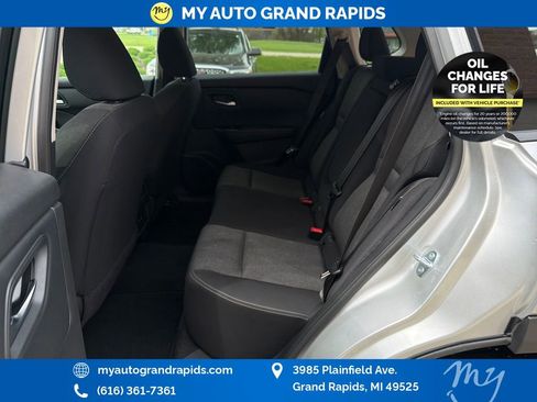Used 2025 Nissan Rogue SV AWD/4WD image 23
