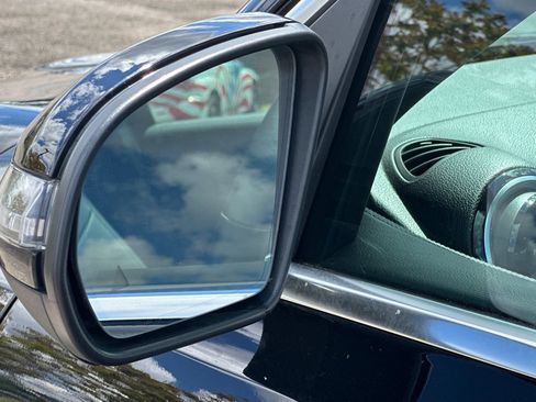 Used 2023 Mercedes-Benz GLB 250 4MATIC image 52