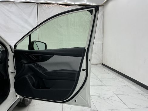 Used 2020 Subaru Crosstrek 2.0i Premium w/ Moonroof Package 2 AWD/4WD image 19