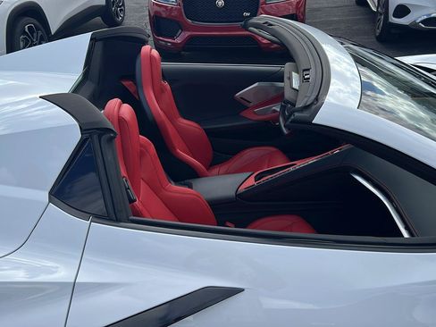 Used 2024 Chevrolet Corvette Stingray Preferred Conv RWD image 23