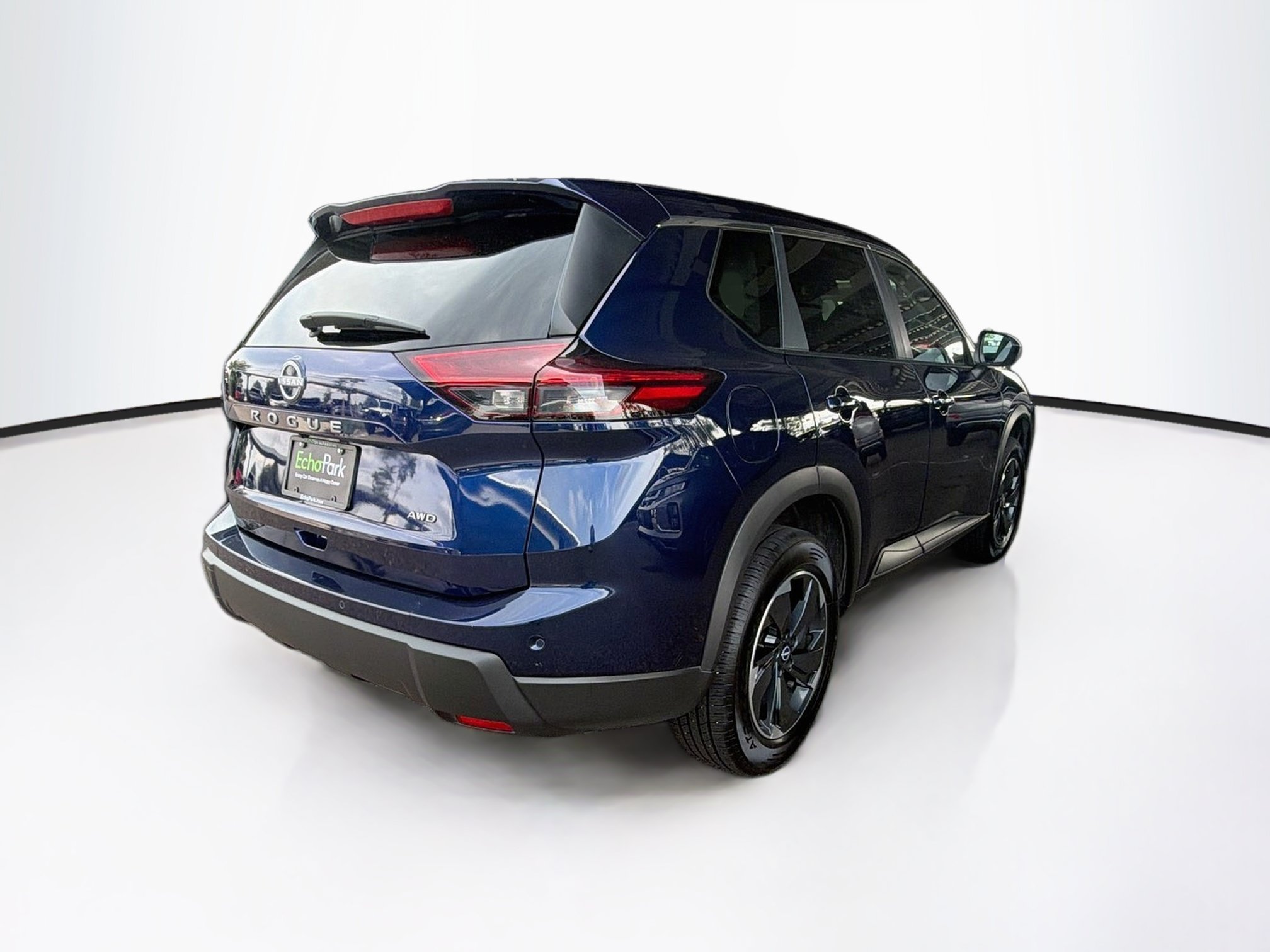 Used 2025 Nissan Rogue SV AWD/4WD image 9