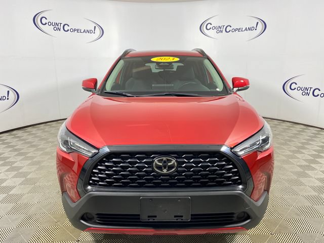 Certified 2023 Toyota Corolla Cross LE AWD/4WD image 2