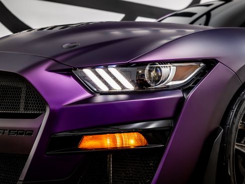 Used 2020 Ford Mustang Shelby GT500 w/ Carbon Fiber Track Pack RWD image 18