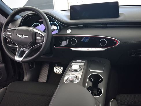 Used 2025 Genesis GV70 2.5T w/ Sport Prestige Package image 23