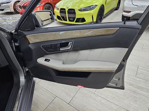 Used 2010 Mercedes-Benz E 350 Sedan w/ Premium 1 Pkg image 40