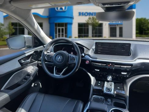 Used 2023 Acura MDX w/ Technology Package AWD/4WD image 37