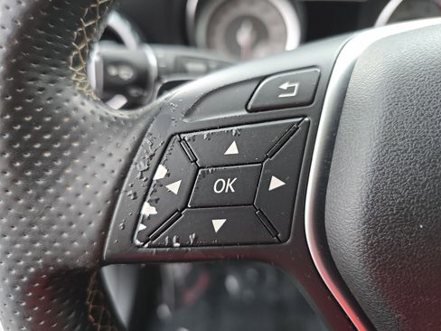 Used 2015 Mercedes-Benz GLA 250 4MATIC image 17