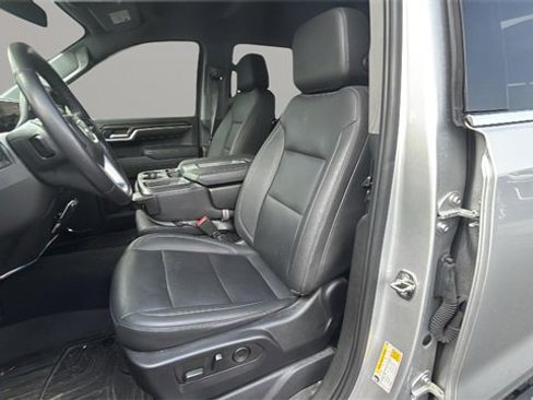 Used 2022 GMC Sierra 1500 SLT w/ X31 Off-Road Package image 19