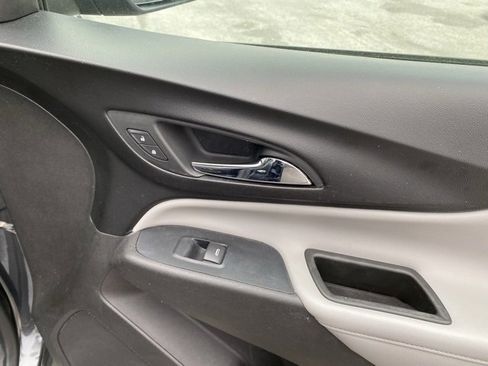 Used 2019 Chevrolet Equinox Premier image 14