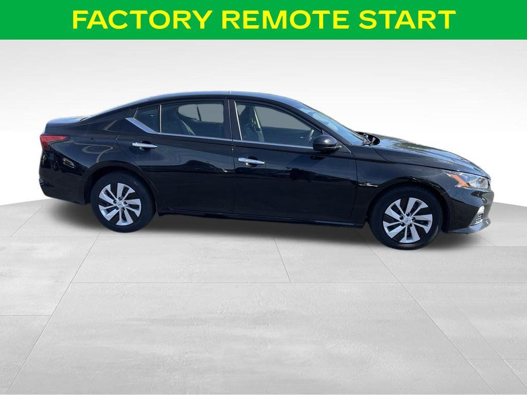 Used 2022 Nissan Altima 2.5 S FWD image 6