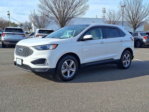 Used 2024 Ford Edge SEL w/ Convenience Package image 6