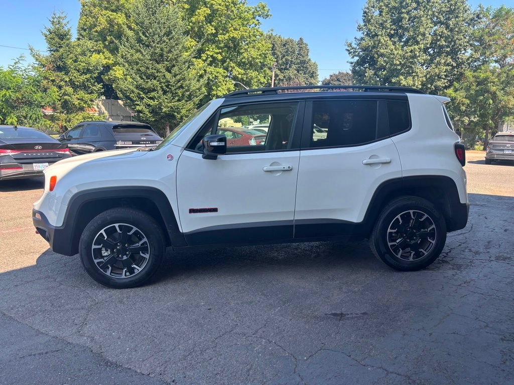 Used 2023 Jeep Renegade Trailhawk AWD/4WD image 10