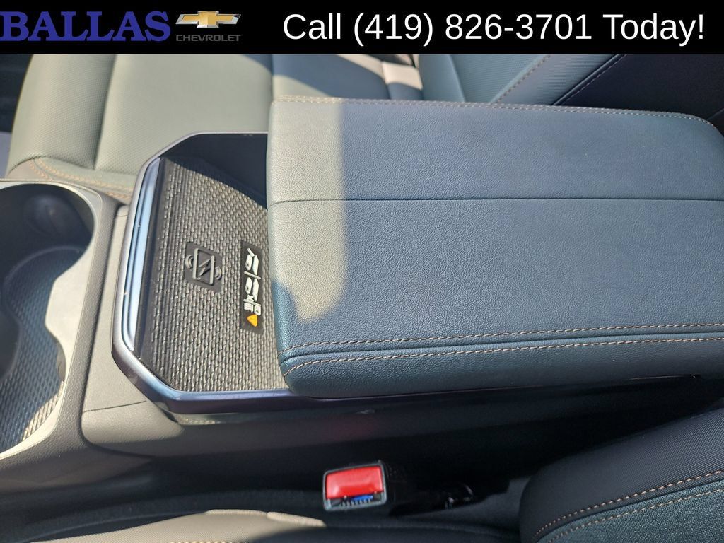 Certified 2026 GMC Terrain AT4 AWD/4WD image 17