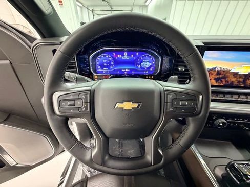 Certified 2023 Chevrolet Silverado 1500 High Country w/ Technology Package image 12