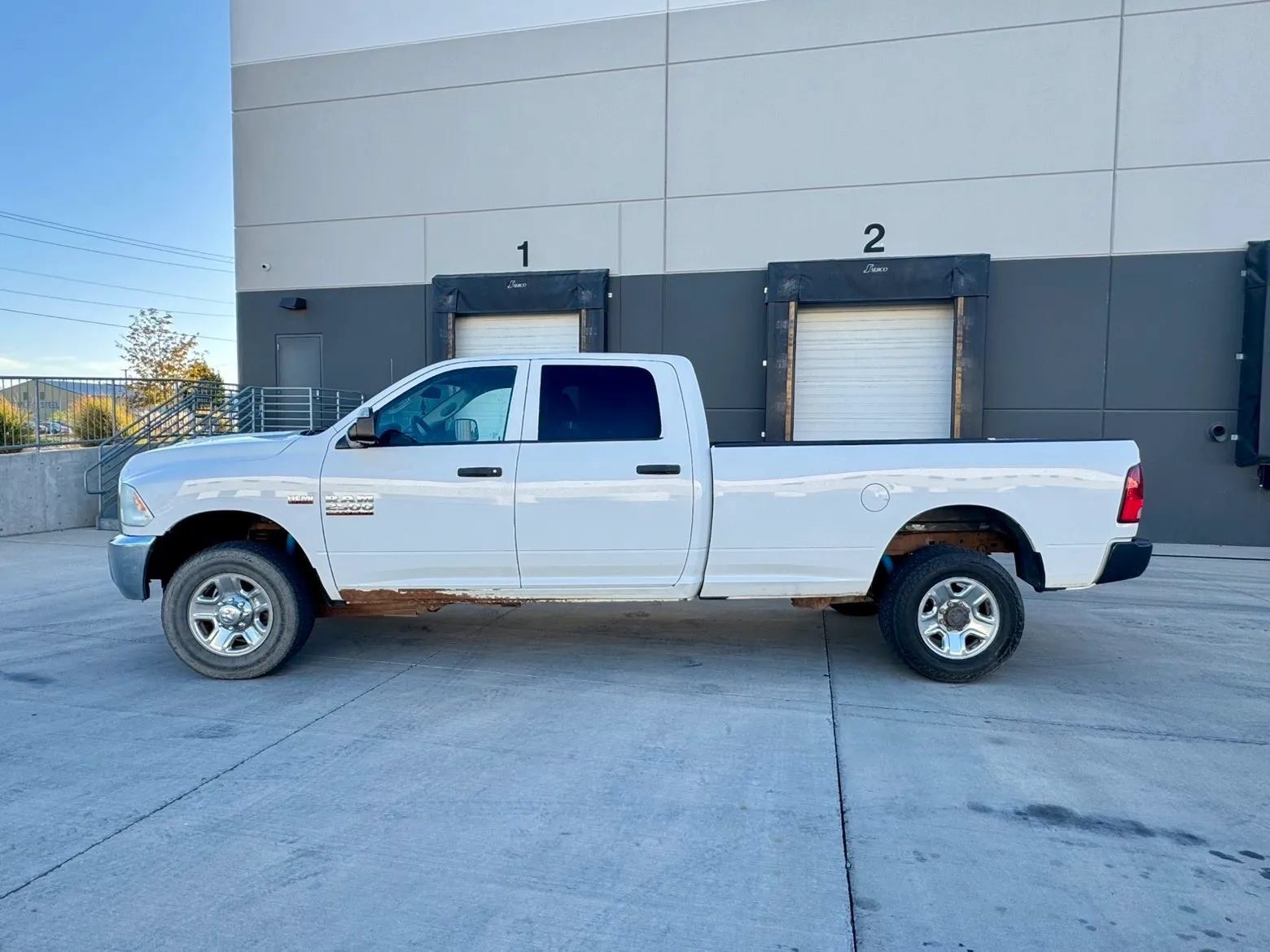 Used 2014 RAM 2500 Tradesman w/ Chrome Appearance Group AWD/4WD image 2