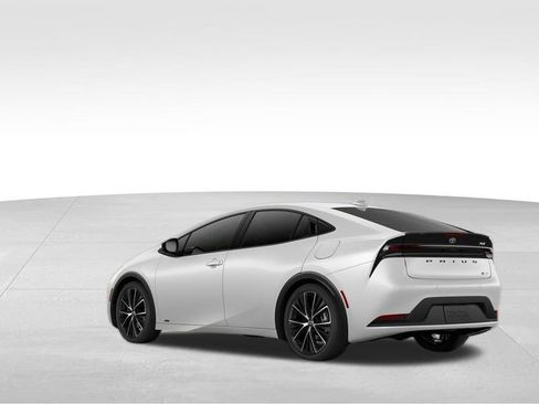 New 2026 Toyota Prius XLE image 28