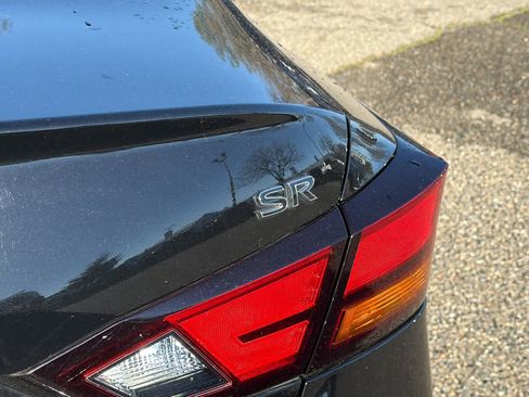 Used 2020 Nissan Altima 2.5 SR w/ Premium Package image 19