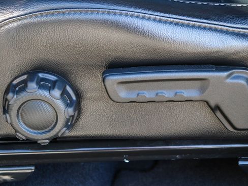 Used 2021 Jeep Gladiator Overland w/ Popular Equipment Package image 24