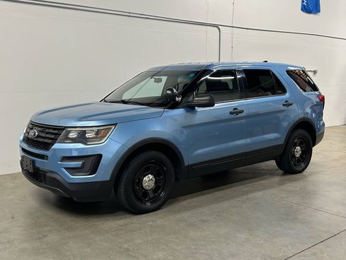 Used 2016 Ford Explorer 4WD Police Interceptor w/ Ultimate Wiring Package image 4