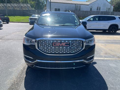 Certified 2019 GMC Acadia Denali FWD image 3