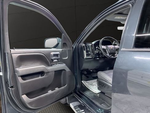 Used 2018 Chevrolet Silverado 1500 LT w/ All Star Edition image 12