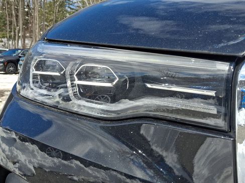 Used 2020 BMW X7 xDrive40i w/ Luxury Seating Package image 9