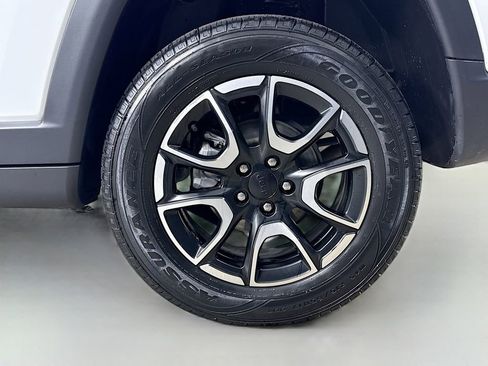 Used 2024 Jeep Compass Trailhawk image 36