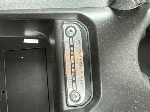 Used 2023 Ford Bronco Outer Banks AWD/4WD image 12