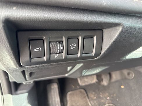 Used 2022 Subaru Outback Limited image 12