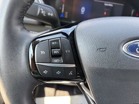 Certified 2023 Ford Escape Active AWD/4WD image 18
