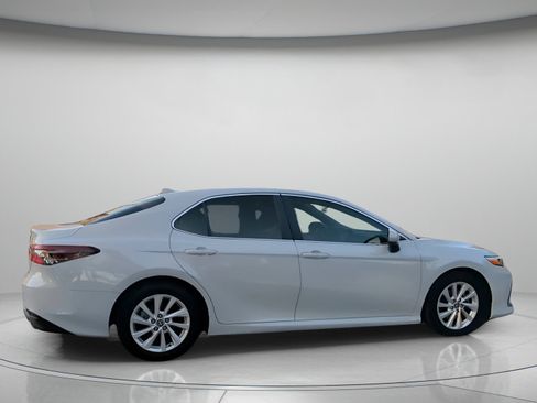 Used 2023 Toyota Camry LE FWD image 30