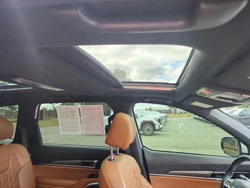 Used 2024 Kia Telluride SX X-Line image 8