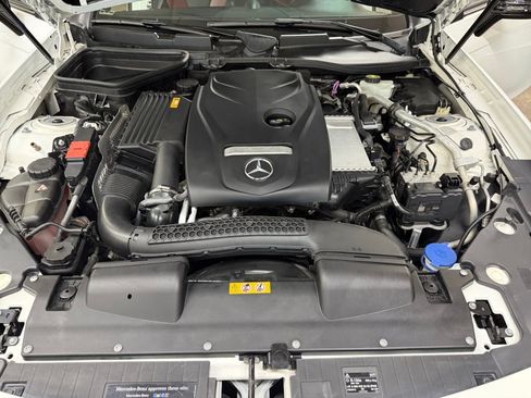Used 2019 Mercedes-Benz SLC 300 image 20