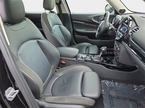 Used 2019 MINI Cooper Clubman S image 12