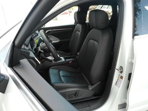 Used 2025 Audi Q3 2.0T Premium AWD/4WD image 6