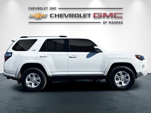 Used 2024 Toyota 4Runner SR5 AWD/4WD image 2
