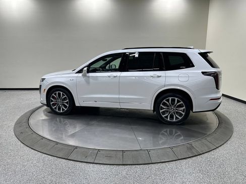 Used 2023 Cadillac XT6 Sport w/ Platinum Package AWD/4WD image 10