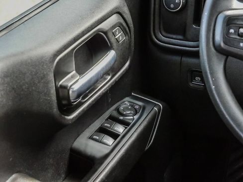 Used 2022 Chevrolet Silverado 1500 Custom RWD image 44