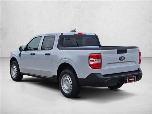 New 2025 Ford Maverick XL image 9