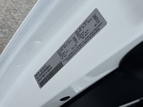 Used 2025 RAM ProMaster 2500 w/ Storage Group image 33